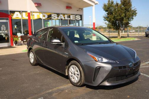 2022 Toyota Prius XLE