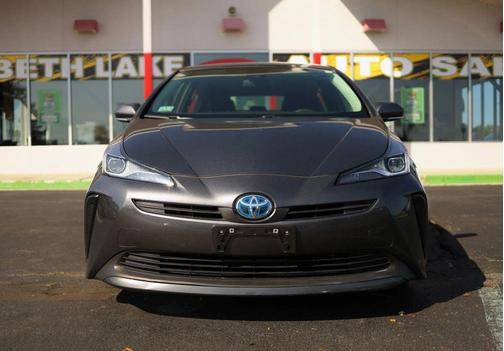 2022 Toyota Prius XLE