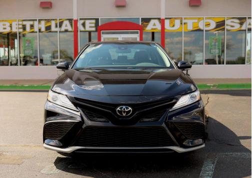 2023 Toyota Camry Hybrid XLE