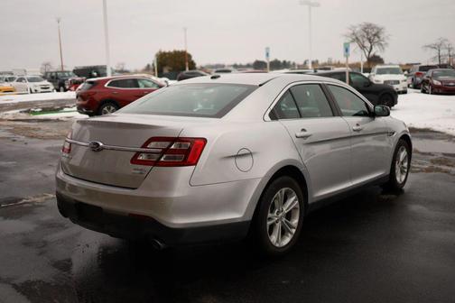 2016 Ford Taurus SEL