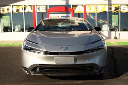 2025 Toyota Prius LE