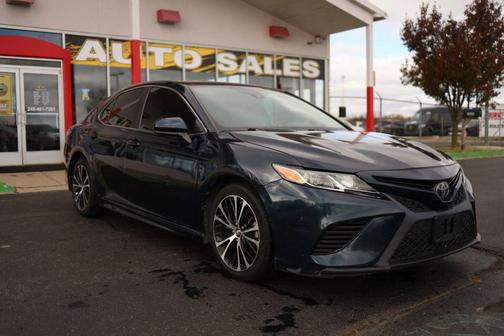 2018 Toyota Camry LE