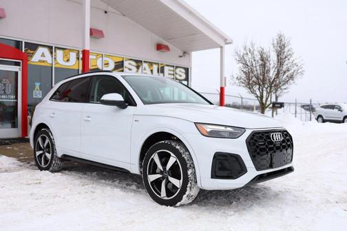 2022 Audi Q5 45 S line Premium Plus