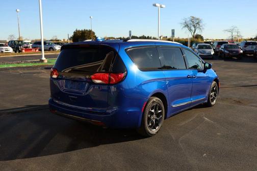 2020 Chrysler Pacifica Touring-L Plus