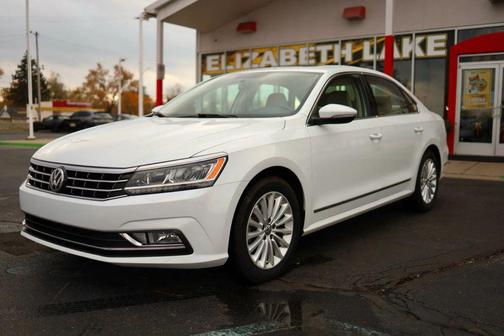 2017 Volkswagen Passat 1.8T SE