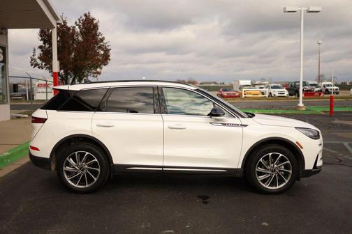 2025 Lincoln Corsair Premiere