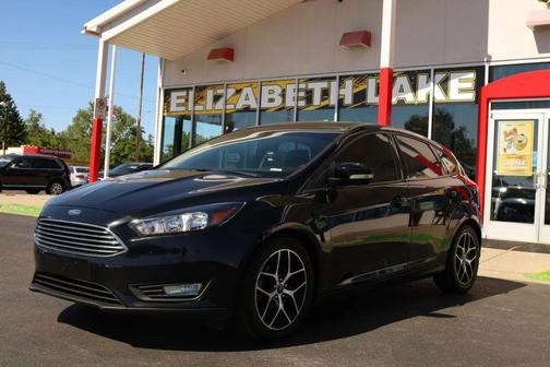 Black 2018 Ford Focus SEL