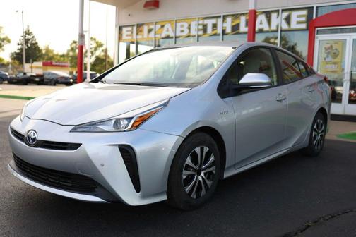 2022 Toyota Prius XLE