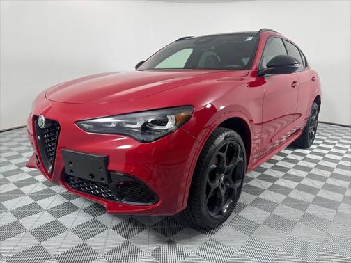2025 Alfa Romeo Stelvio Ti