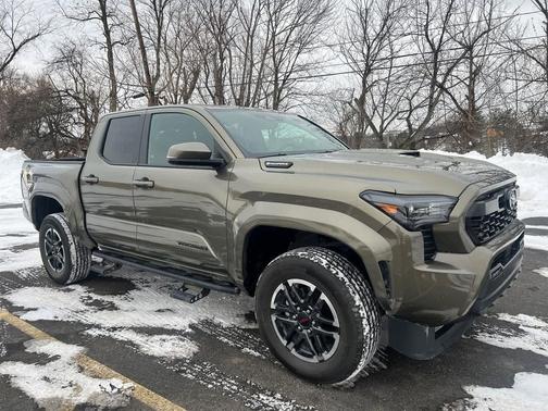2024 Toyota Tacoma Hybrid TRD Sport