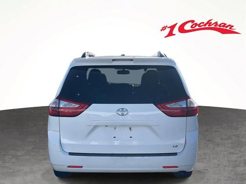 2016 Toyota Sienna LE