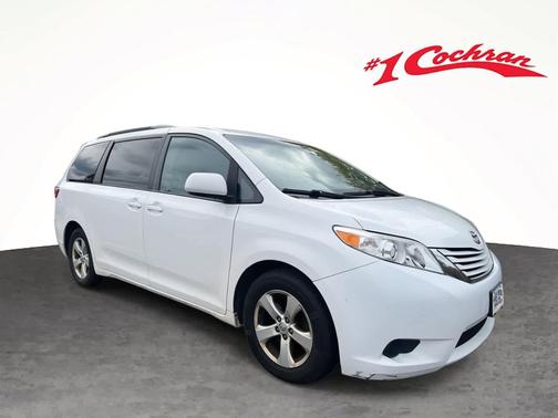 2016 Toyota Sienna LE