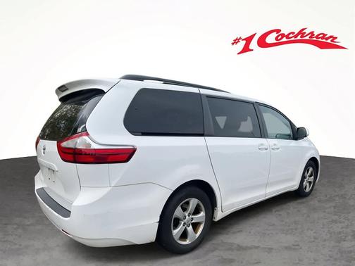 2016 Toyota Sienna LE