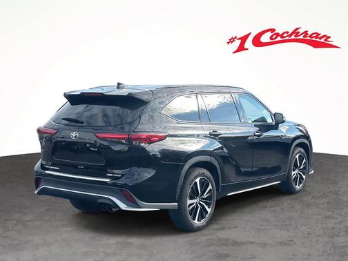 2022 Toyota Highlander XSE