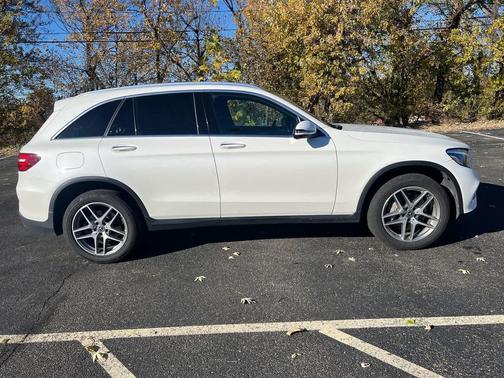 2019 Mercedes-Benz GLC 300 4MATIC