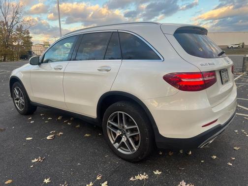 2019 Mercedes-Benz GLC 300 4MATIC