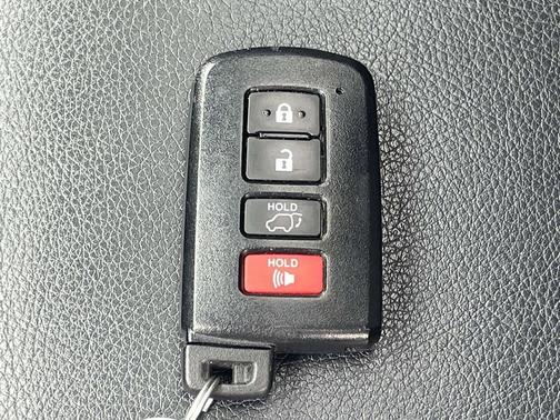 Electric Storm Blue 2016 Toyota RAV4 SE