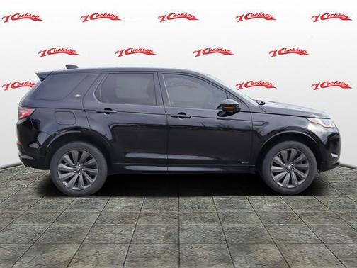 Photo 2 of 32 of 2020 Land Rover Discovery Sport R-Dynamic SE