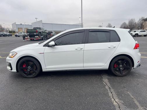 2018 Volkswagen Golf GTI 2.0T S 4-Door