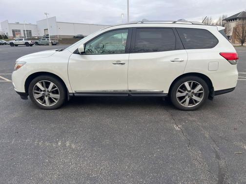 2015 Nissan Pathfinder Platinum