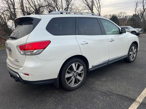 2015 Nissan Pathfinder Platinum
