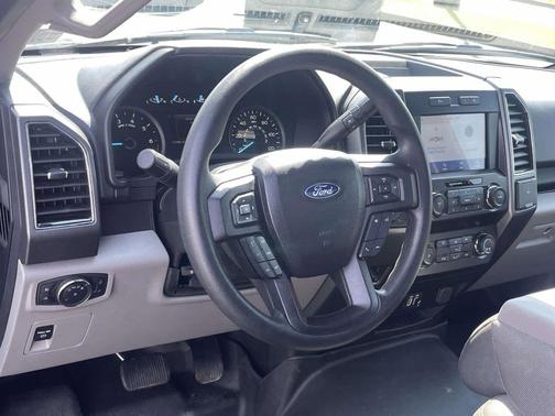 Velocity Blue Metallic 2020 Ford F-150 XLT