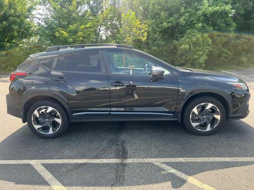 Crystal Black Silica 2024 Subaru Crosstrek Limited