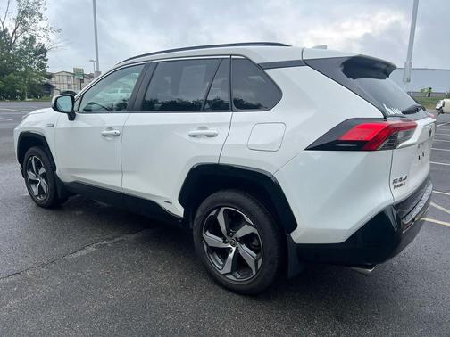 Super White 2021 Toyota RAV4 Prime SE