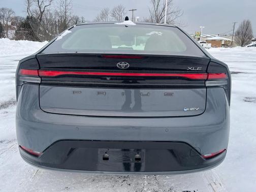 2024 Toyota Prius XLE
