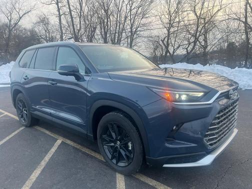 2025 Toyota Grand Highlander Hybrid Limited MAX