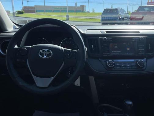 Super White 2016 Toyota RAV4 XLE