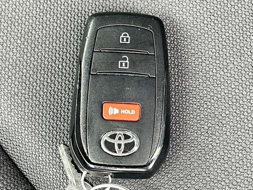 Celestite 2022 Toyota Corolla Cross LE