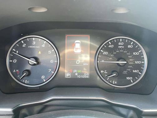 Crystal White Pearl 2024 Subaru Legacy Limited