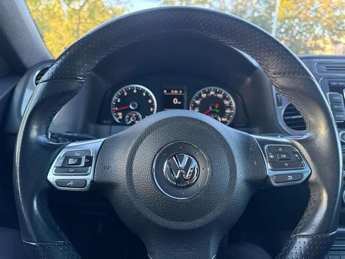 2014 Volkswagen Tiguan Auto R-Line