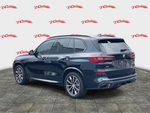 2023 BMW X5 M50i