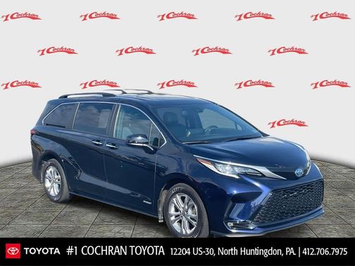 2021 Toyota Sienna XSE 7 Passenger