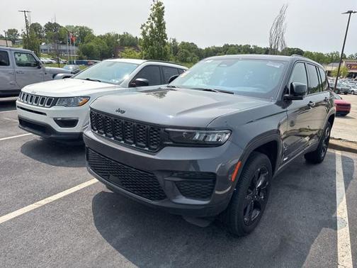 2023 Jeep Grand Cherokee Altitude