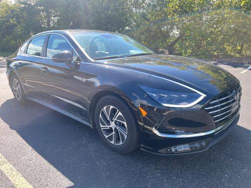 2023 Hyundai SONATA Hybrid Base