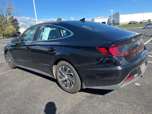 2023 Hyundai SONATA Hybrid Base