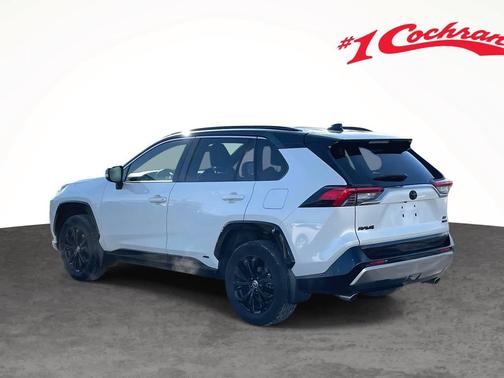 2022 Toyota RAV4 Hybrid SE