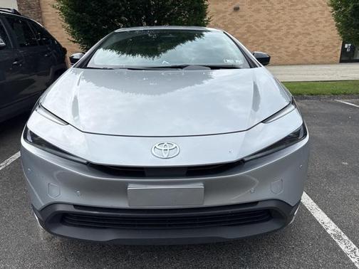 2023 Toyota Prius LE