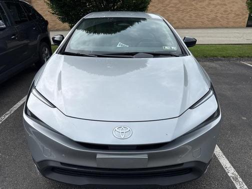 2023 Toyota Prius LE