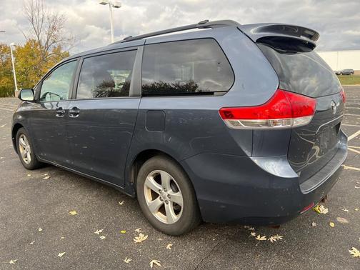 2014 Toyota Sienna LE