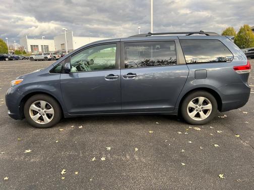 2014 Toyota Sienna LE