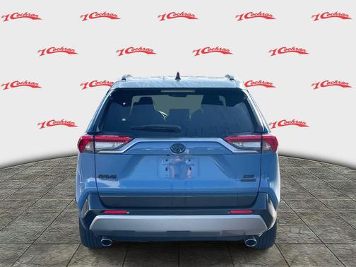 2022 Toyota RAV4 Hybrid SE