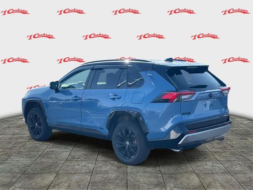 2022 Toyota RAV4 Hybrid SE