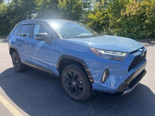 2022 Toyota RAV4 Hybrid SE