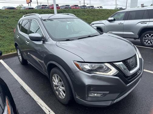 2017 Nissan Rogue SV