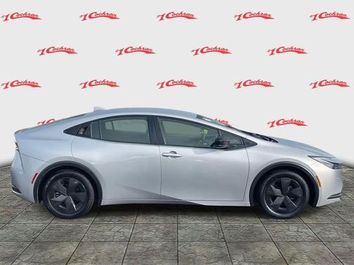 2025 Toyota Prius LE
