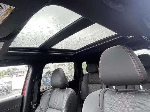 Red Diamond/Black Roof 2024 Mitsubishi Outlander SEL S-AWC